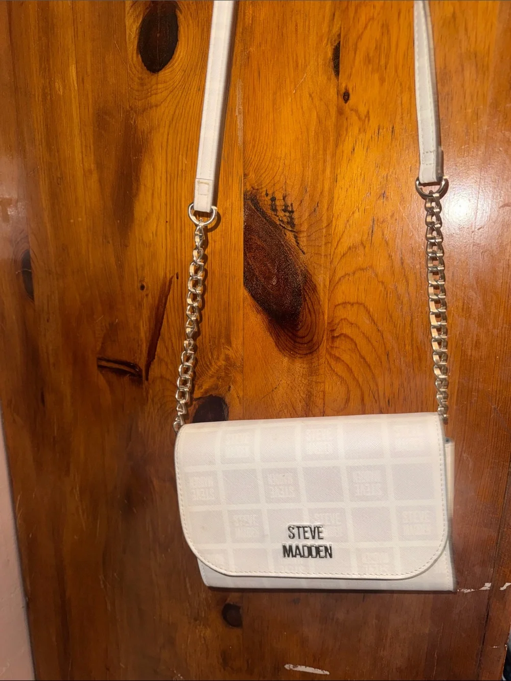 Steve Madden White Patterned Crossbody Wallet